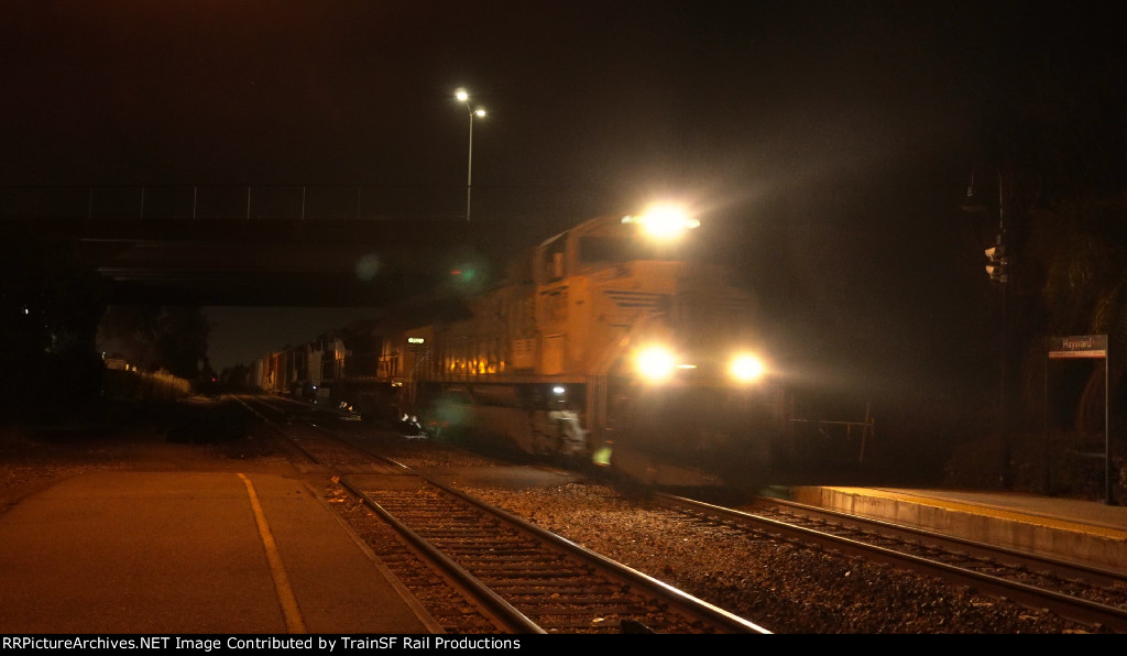 UP 8455 Leads the MRVMI-25 